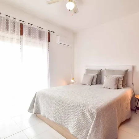 By Mtphomes Apartment *